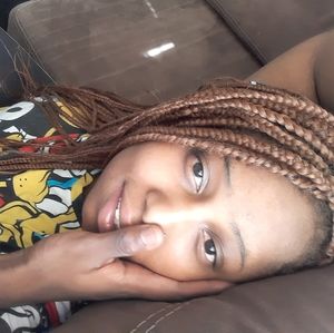 Meet your Posher, Bella